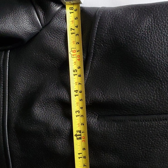 Wilsons Leather - Black Leather jacket. Size: Small. - Picture 8 of 11